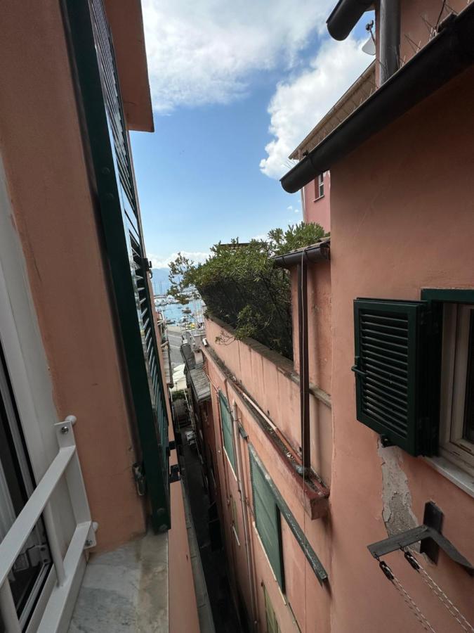 Elegante Stanza Rossa Mottino23 Panzió Lerici Kültér fotó