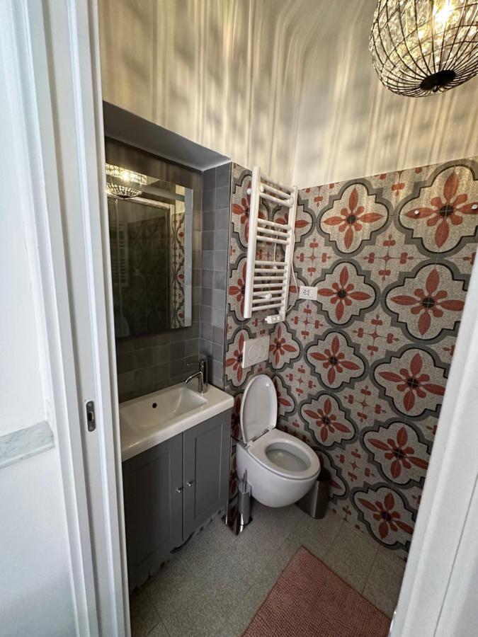 Elegante Stanza Rossa Mottino23 Panzió Lerici Kültér fotó